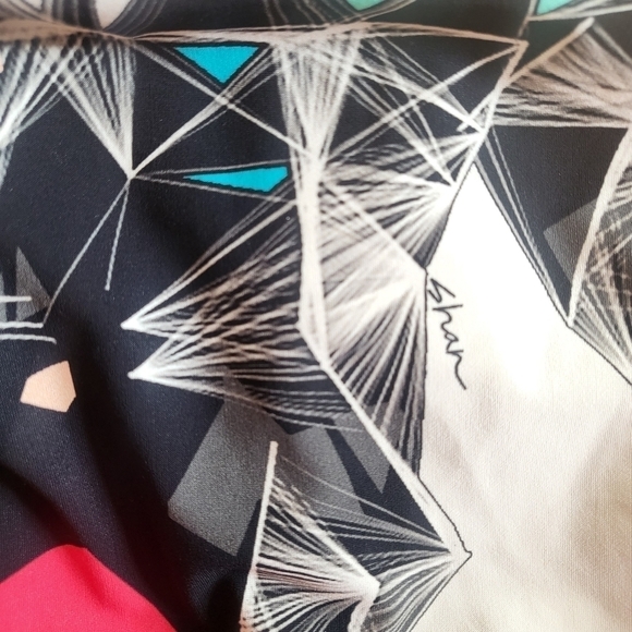 New SHAN Bright Like Diamond Halter Print Swimsuit NWT Size 8 US/8 CAN - Picture 7 of 11